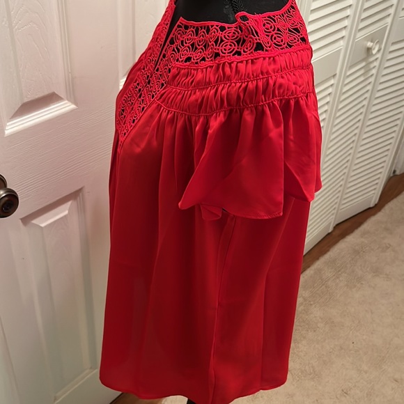 Max Studio red lace top - Picture 4 of 5